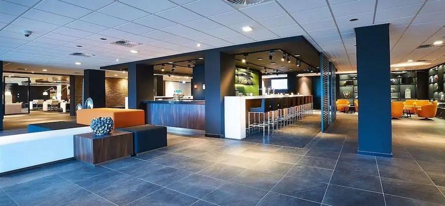 Postillion Hotel Dordrecht - Lobi