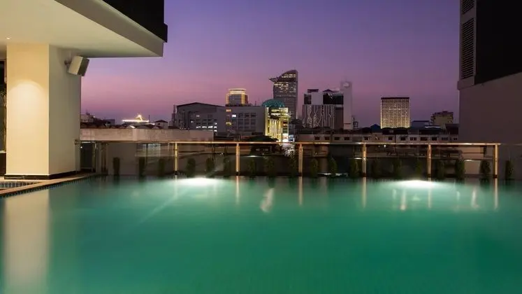 Poulo Wai Hotel and Apartment - Havuz