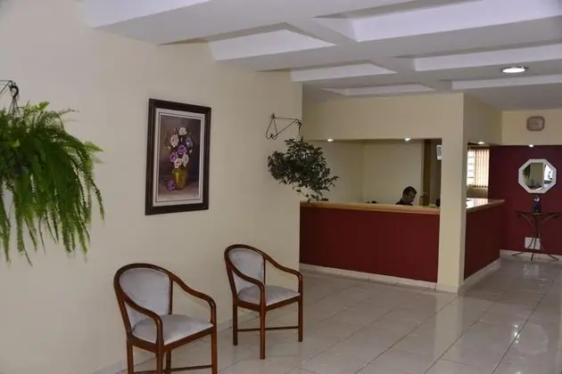 Pousada Águas de Lindóia - Lobi