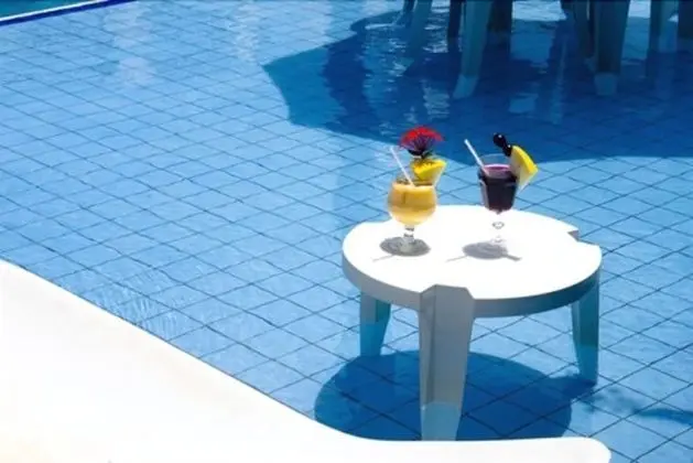 Pousada Villa Pantai - Havuz