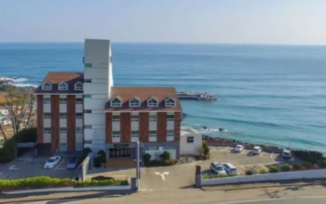 Prada Hotel & Pension