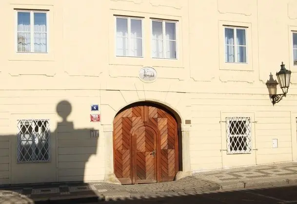 Prague Castle View Apartment - Dış Mekan