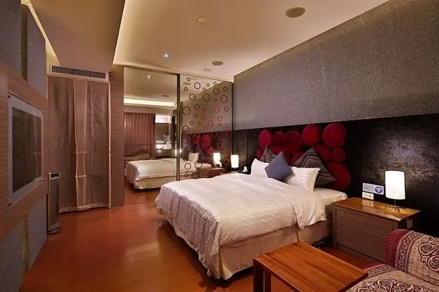 Prague Spring Boutique Motel - 1