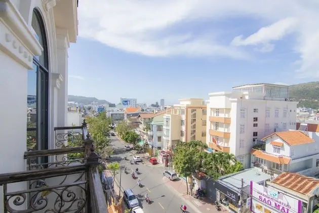 Prague Hotel Vung Tau - Dış Mekan
