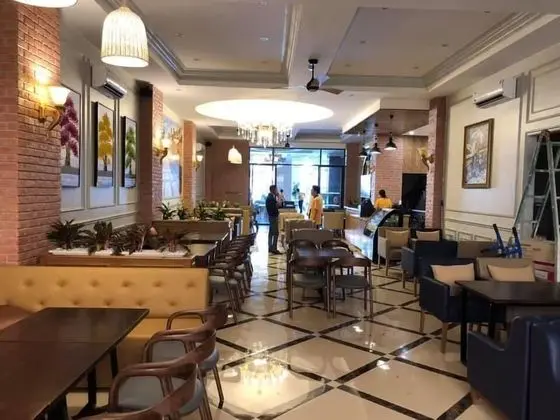 Prague Hotel Vung Tau - Yerinde Yemek