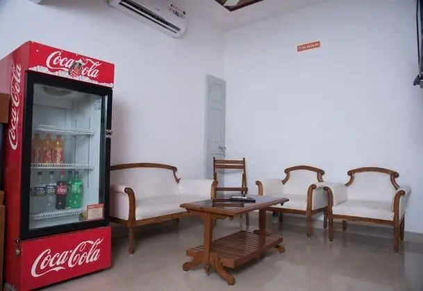 Prakash Residence - Lobi