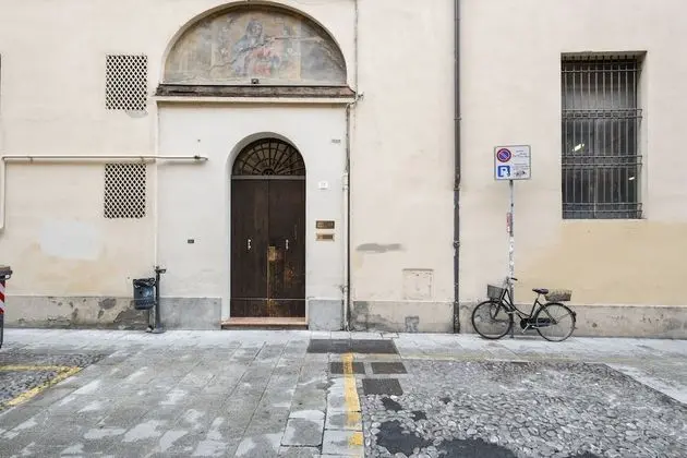 Pratello Elegante e Raffinata Mansarda