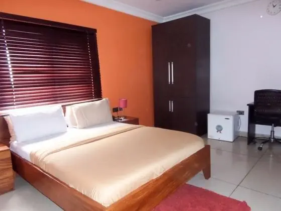 Precinct Comfort Services, Surulere