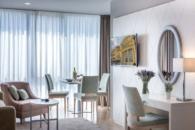 Preelook Apartments and Rooms