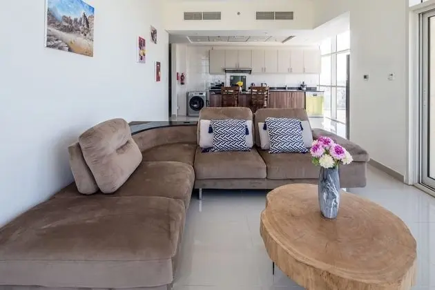 Premier 2BR Apartment in JVC Community - Sleeps 5! - İç Mekan