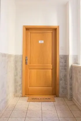 Premier Apartment near Museum - Lobi