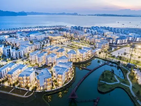 Premier Village Ha Long Bay Resort
