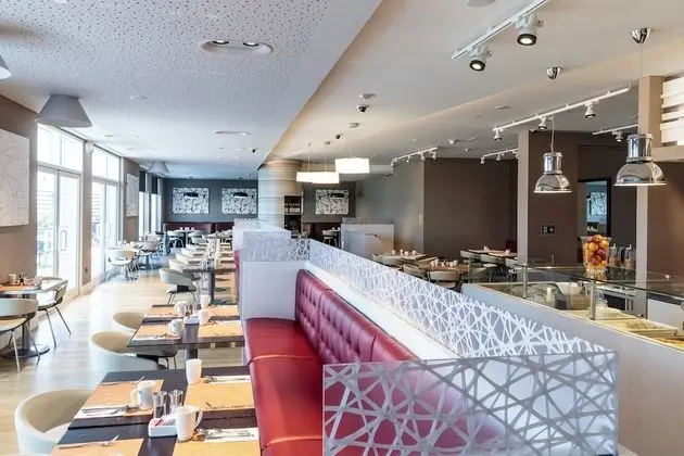 Premier Inn Doha Education City - Yerinde Yemek