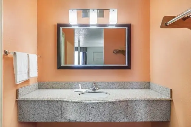 Premier Inn Palestine - Banyo Tipleri