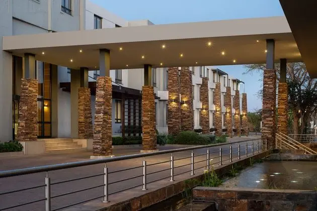Premier Hotel Midrand - Dış Mekan