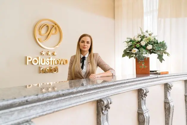 Premier hotel Polustrovo - Lobi