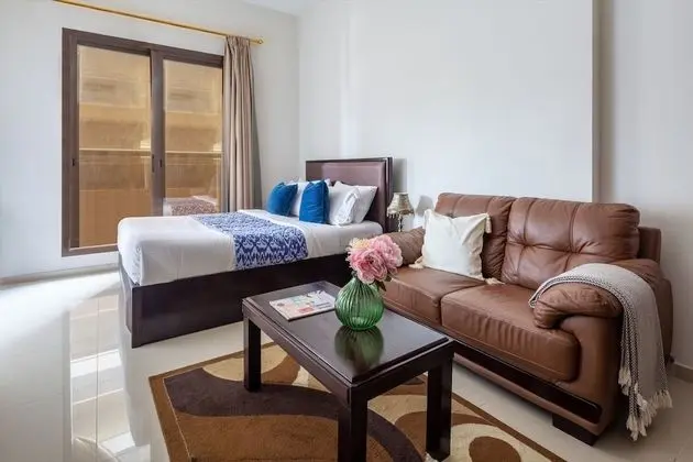 Premier Studio in Sports City w/ Golf Course View!