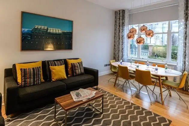 Premier Suites Plus Dublin Ballsbridge - Lobi
