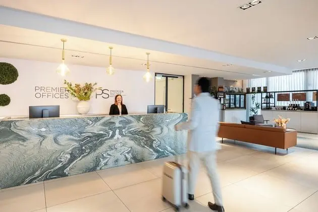 PREMIER SUITES PLUS Rotterdam - Lobi
