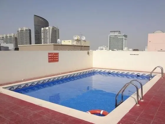 Premiere Hotel Apartments - Havuz