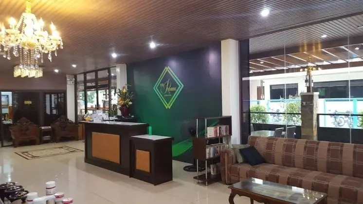 The Premiere Business Hotel - Lobi