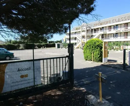Premiere Classe Avignon Nord - Le Pontet - Dış Mekan