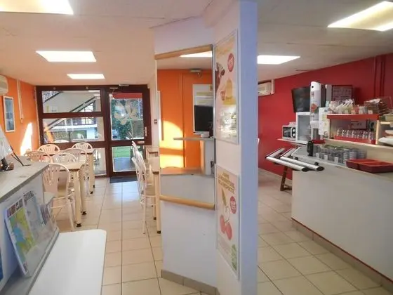 PREMIERE CLASSE BREST - Gouesnou Aéroport - Yerinde Yemek