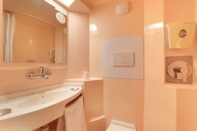 Premiere Classe Fleury-Mérogis - Banyo Tipleri