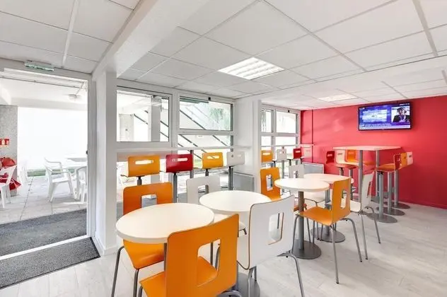 Premiere Classe La Roche Sur Yon - Yeme / İçme