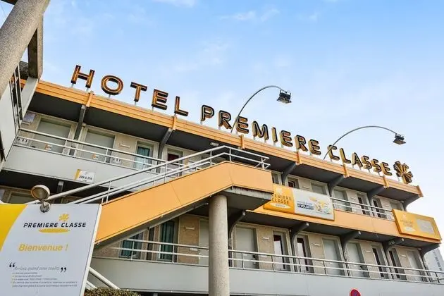Première Classe La Ville-Du-Bois