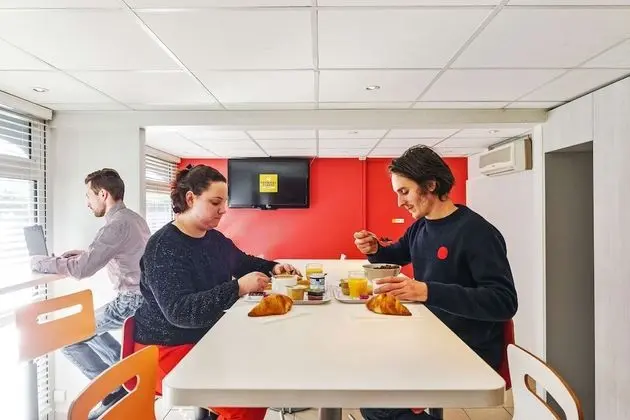 Premiere Classe Marseille Est - La Valentine - Lobi