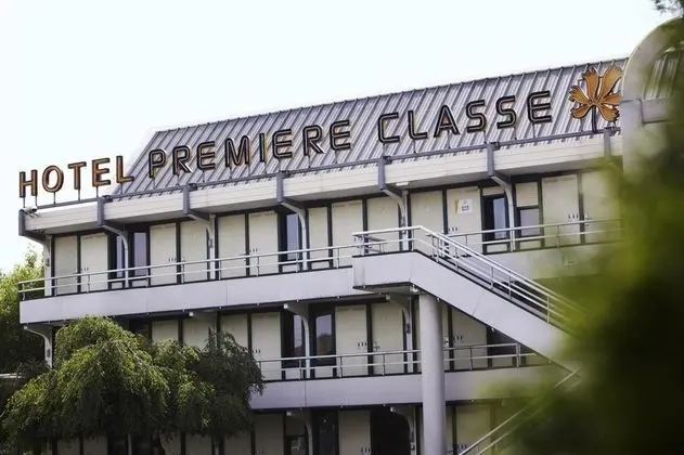 Premiere Classe Melun Senart Vert Saint Denis