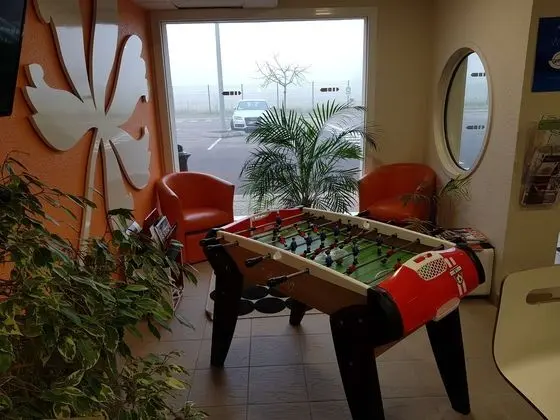 Hotel Première Classe Sens Nord Saint Clément - Lobi