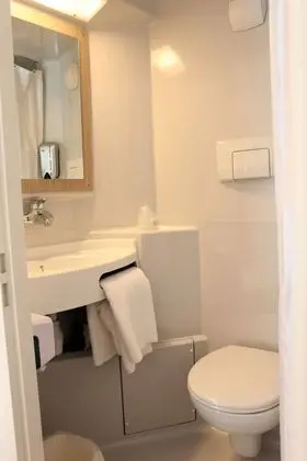 Premiere Classe Tours Sud Joué les Tours - Banyo Tipleri