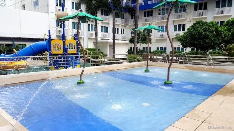 Premiere Haven at Sea Residences - Havuz