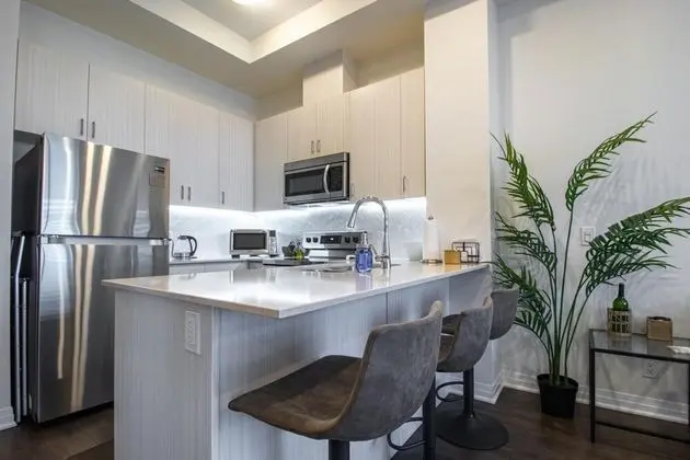 Premium 1 Bed w Rental Car Netflix Amazon - Oda