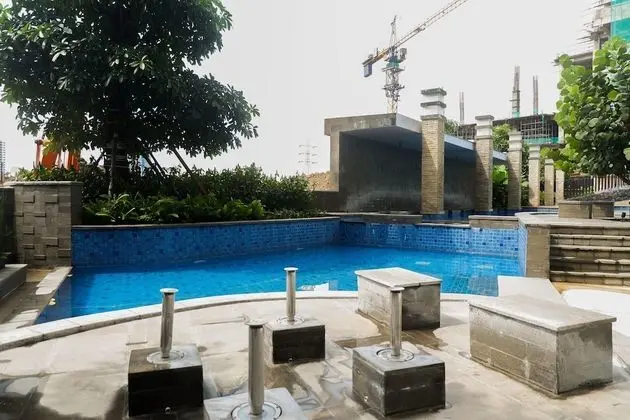 Premium 1BR Apartement At Grand Sungkono Lagoon - Dış Mekan