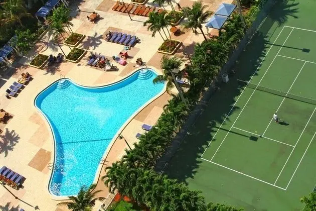 Premium 2 Bedroom +den Apartment Or-202 - Havuz