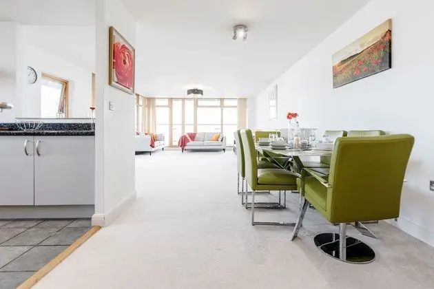 Premium London Excel Apartment