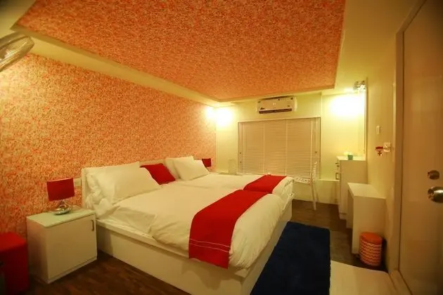 Premium Luxury Houseboat