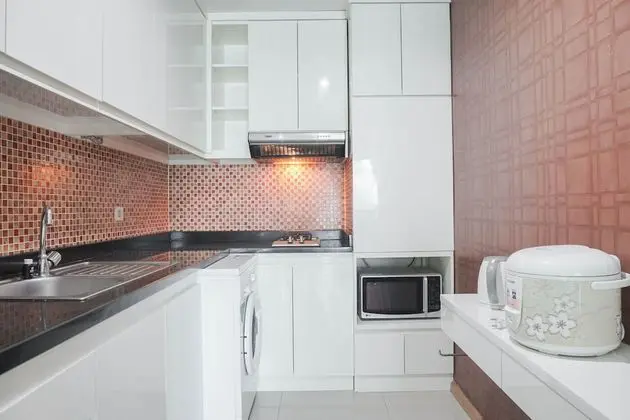 Premium And Strategic 2Br Apartment At Casa Grande Residence - Mutfak