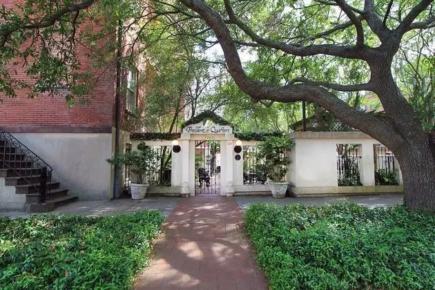 The Presidents' Quarters Inn
