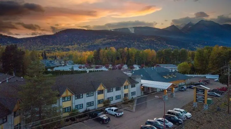 Prestige Hudson Bay Lodge