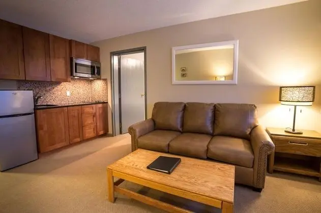 Prestige Hudson Bay Lodge
