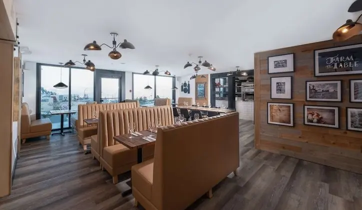 Prestige Kamloops Hotel, WorldHotels Crafted - Yerinde Yemek