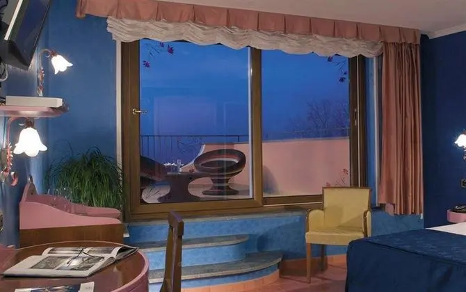 Hotel Prestige - Genel