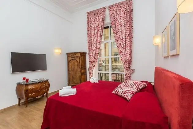 Prestigious Apartment Via Barberini - Oda