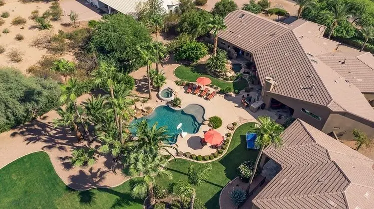 Preston by Avantstay 6BR Desert Oasis w/ Basketball Court, Pool & Hot Tub - İç Mekan