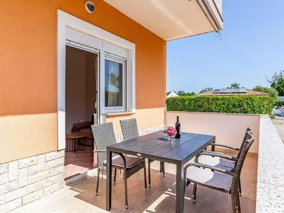 Pretty Apartment in Banjole near Sea Beach & Town Center - Yerinde Yemek