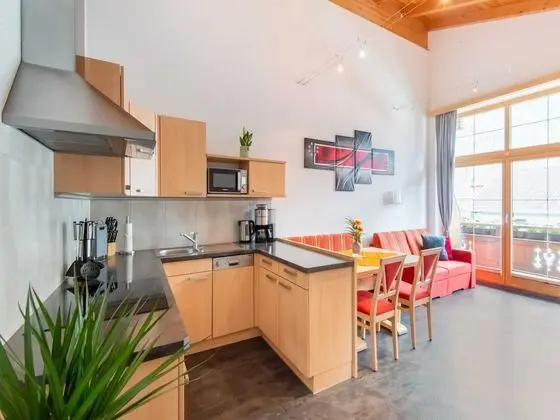Pretty Apartment in Umhausen With a View From the Balcony - Mutfak